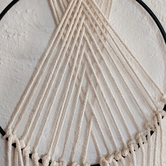 Handgefertigter Makramee-Wandbehang "Sonnentanz" – Ein Hauch Boho-Eleganz für Ihr Zuhause