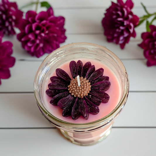Handgegossene Sojawachs-Kerze "FlowerBomb" – Ein Hauch von Luxus für dein Zuhause