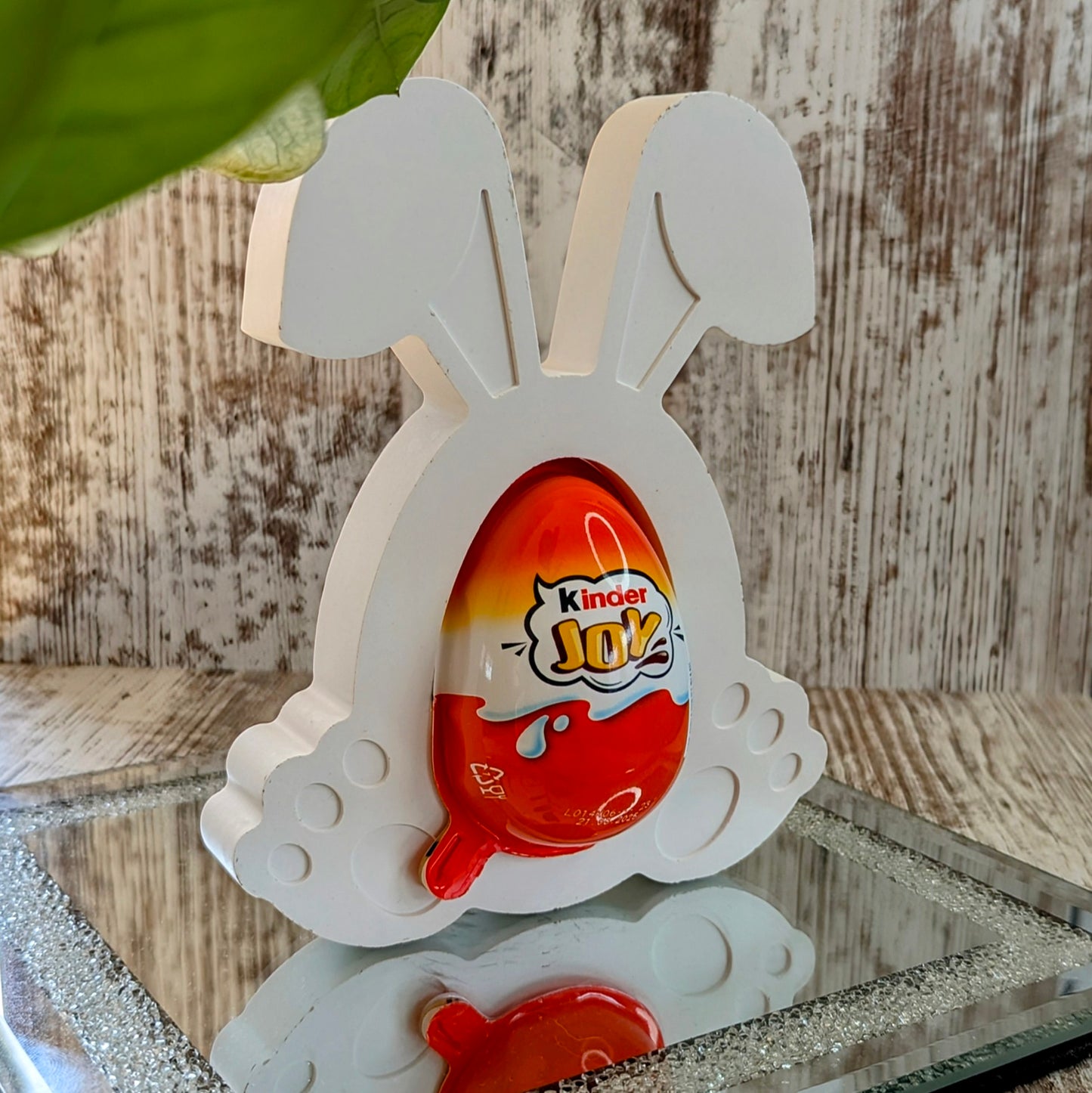 Handgefertigter Osterhase aus Kaltkeramik – Ein zauberhaftes Geschenk für das Osterfest