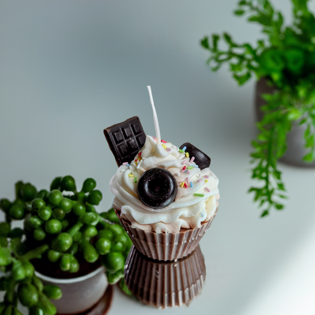 Naschen ohne Reue: Handgefertigter Cupcake aus Sojawachs